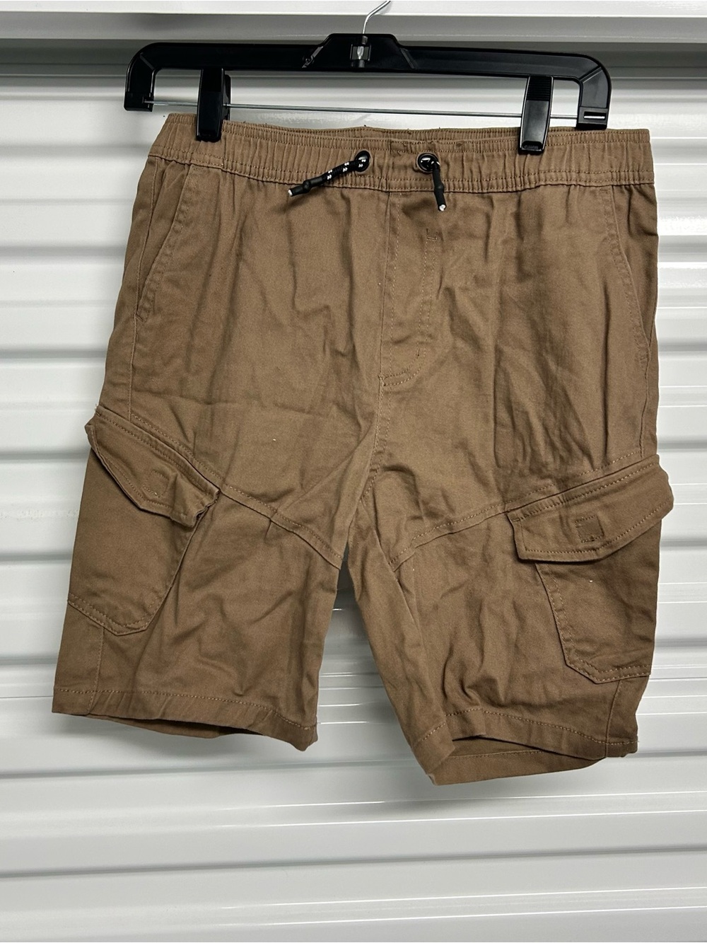 Women's Cargo Drawstring Shorts in Brown